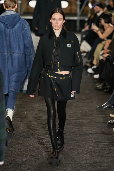 Look 19